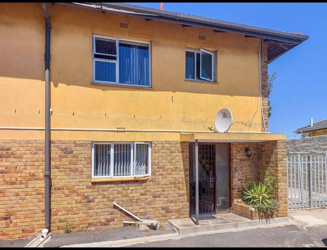 3 BEDROOM APARTMENT FOR SALE IN GLENHAVEN